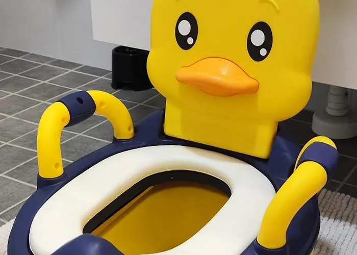 Апартаменты Modern Near Airport With Self Check-in *