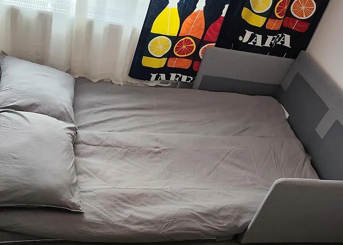 Апартаменты Modern Near Airport With Self Check-in *